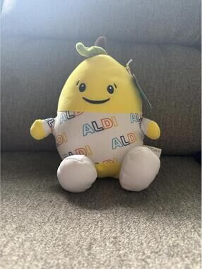 Aldi Play Charlotte Lemon Plush Produce Crew Exclusive NWT Limited Edition